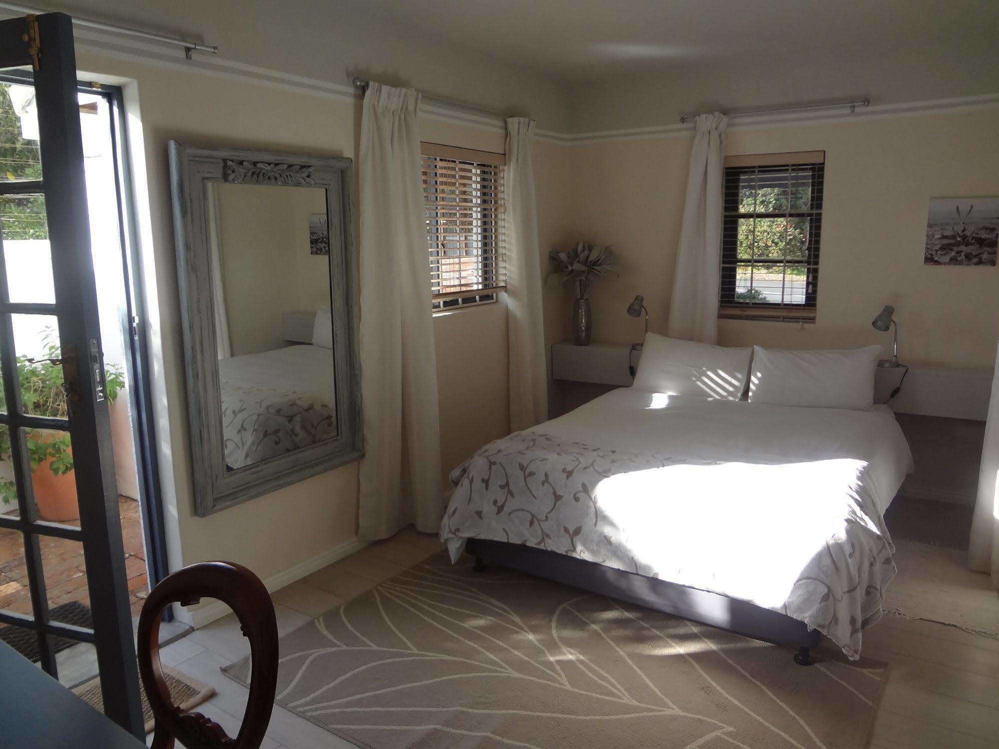 Walker Bay Manor Mansion Pty Hotel Hermanus Bagian luar foto